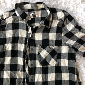 Universal Thread Black-and-White Flannel